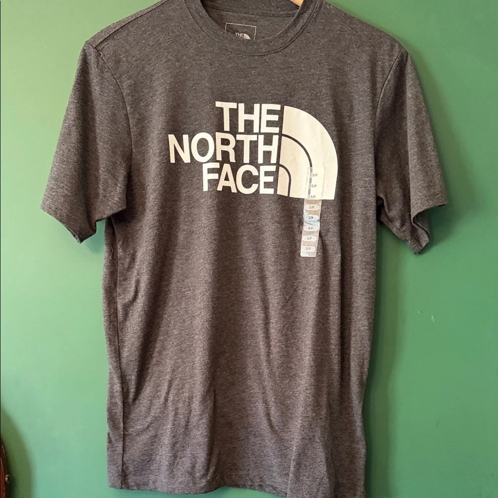 The North Face Mens S Half Dome Tee Charcoal Outdoor Hiking NWT